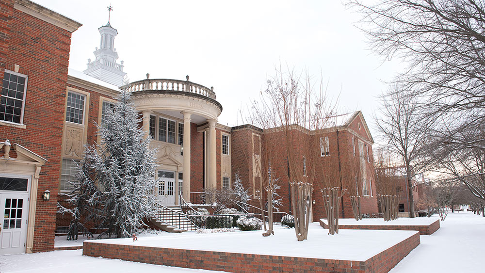 Snow at Thurmond Hall