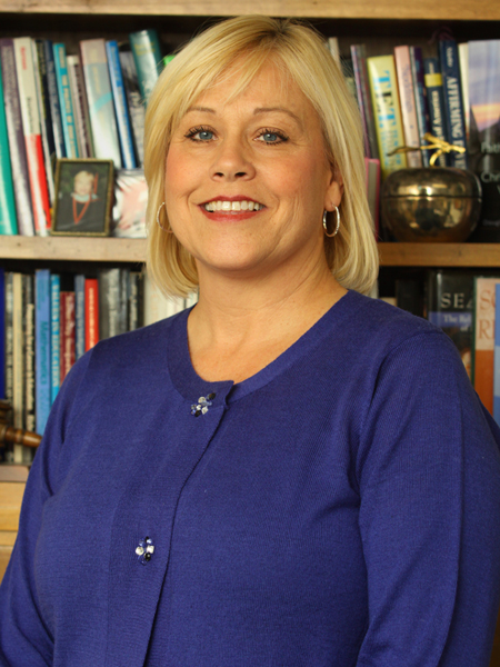 Dr. Jeanne Akin