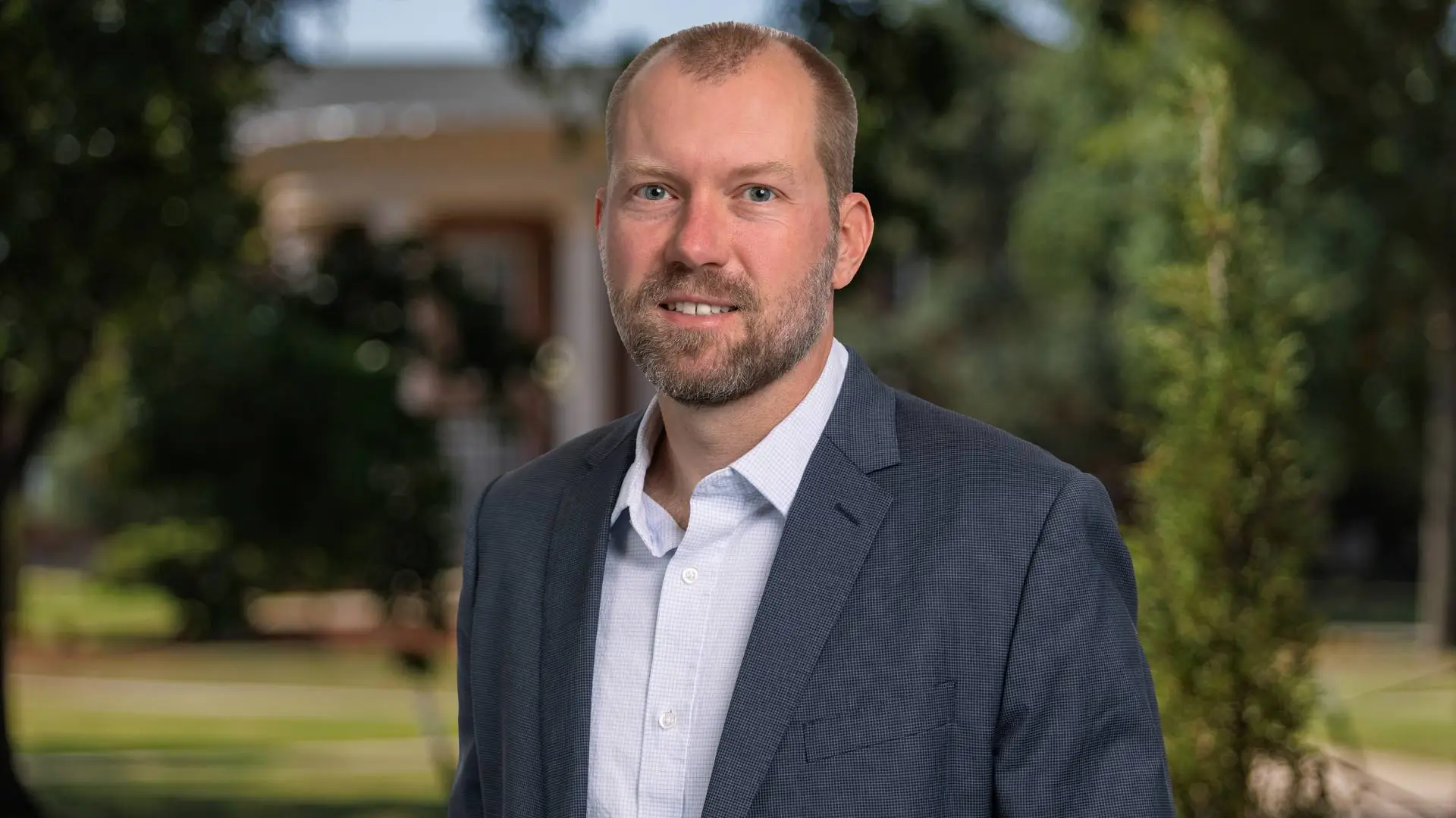 Dr. Jonathan Callis
