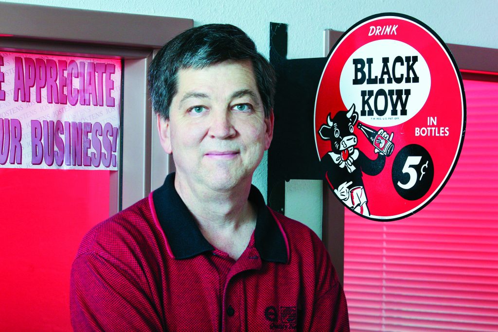 Retiring Faculty and Staff Recognized During Awards Convocation OBU